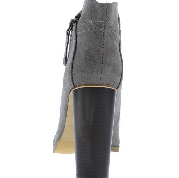 BOGO New grey booties - Picture 3 of 5